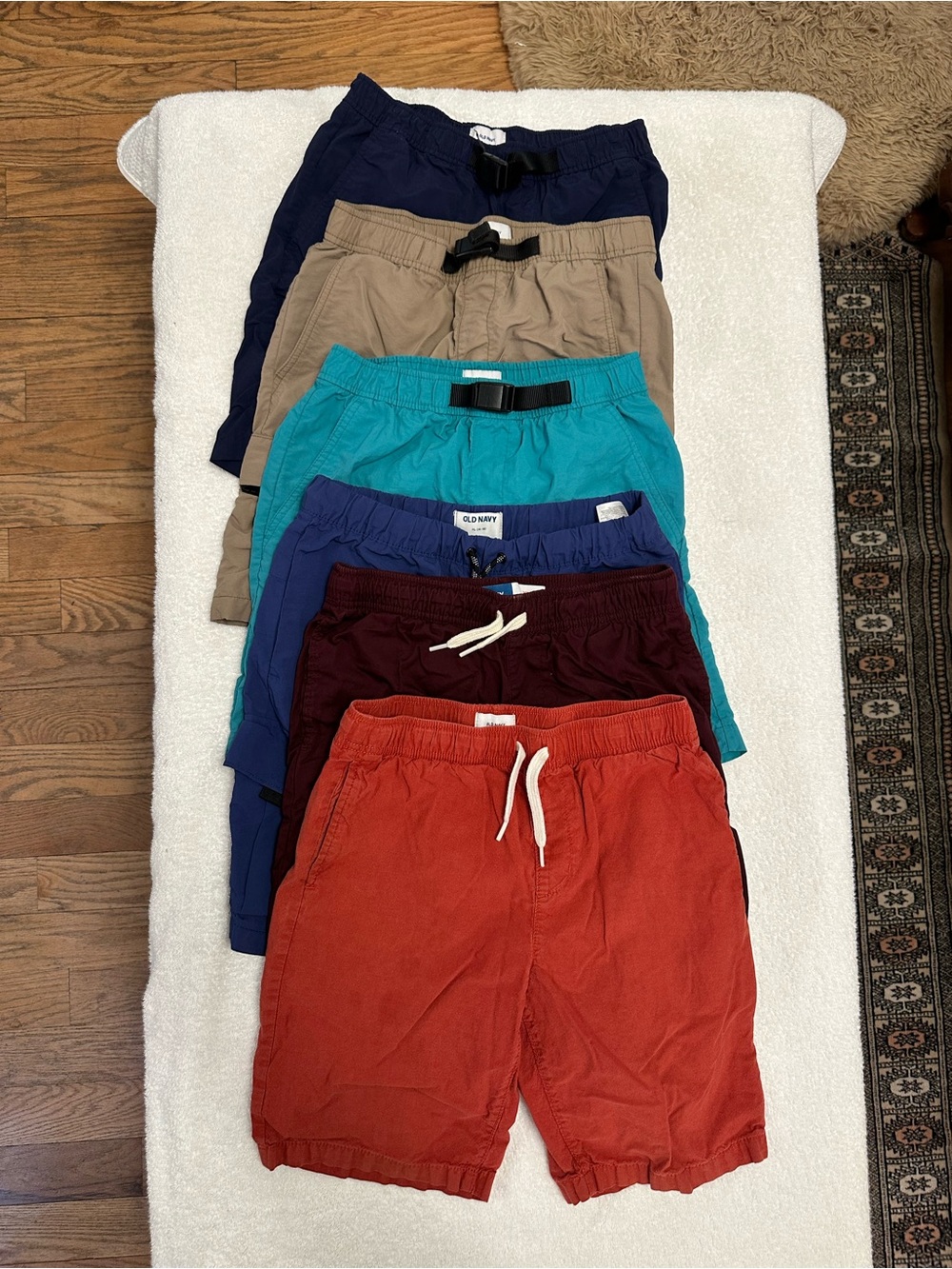 Lot of 6 Old Navy Boys Pull-On Shorts size XL (14-16) in Red,Navy, Khaki